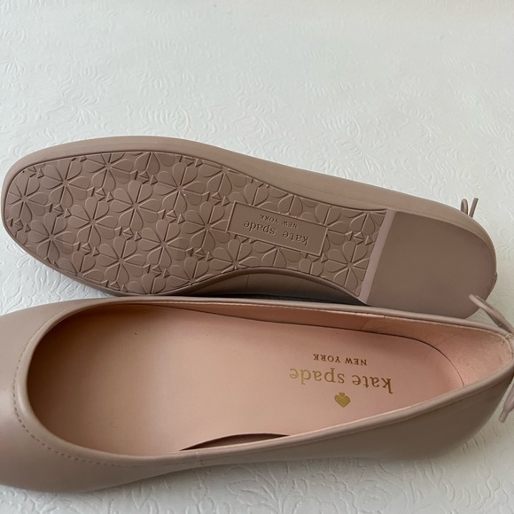 Kate Spade Leather Bow Accents Ballet Flats - Picture 3 of 3
